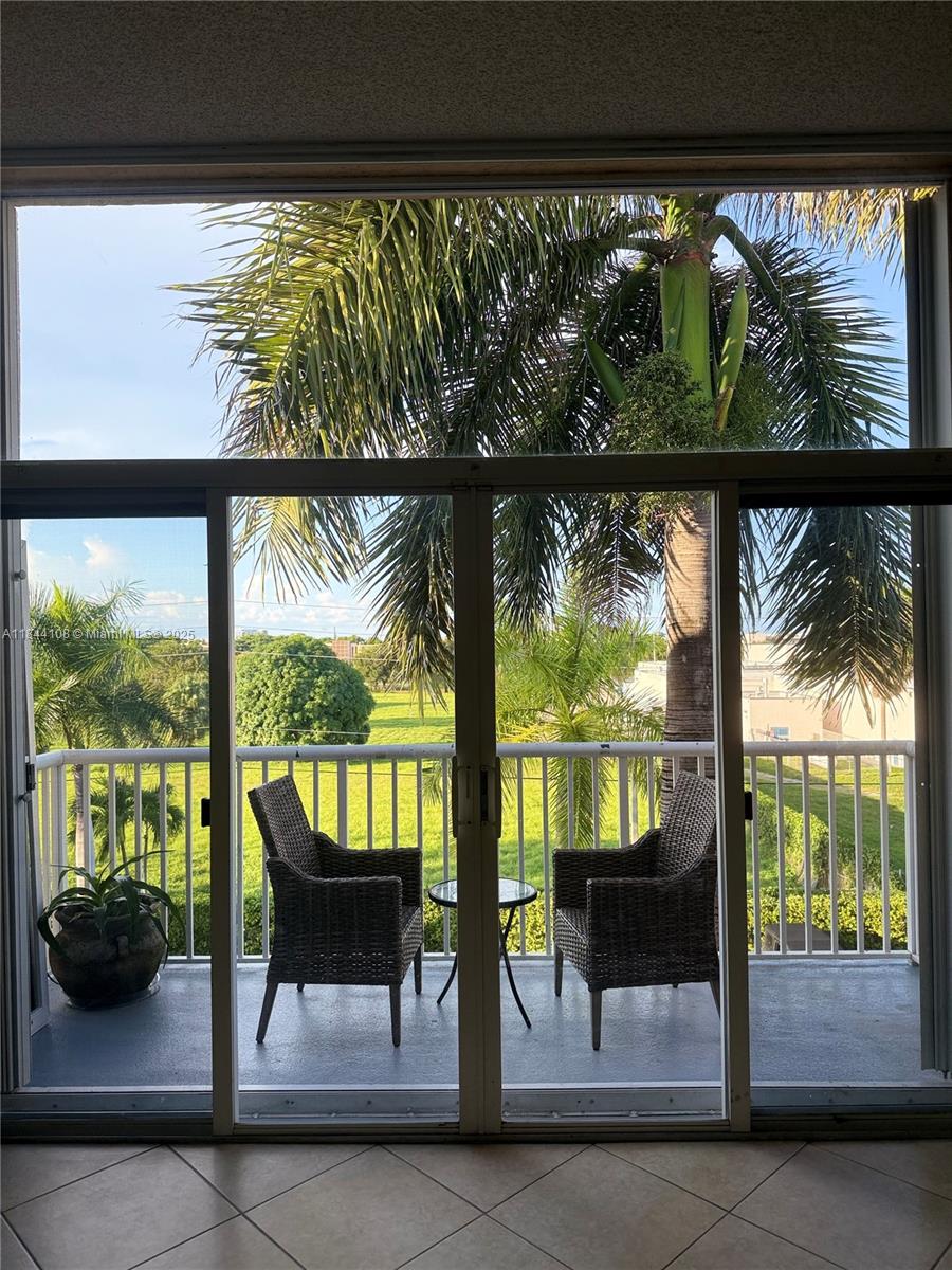 SHERIDAN EAST CONDO BLDG - Residential Lease