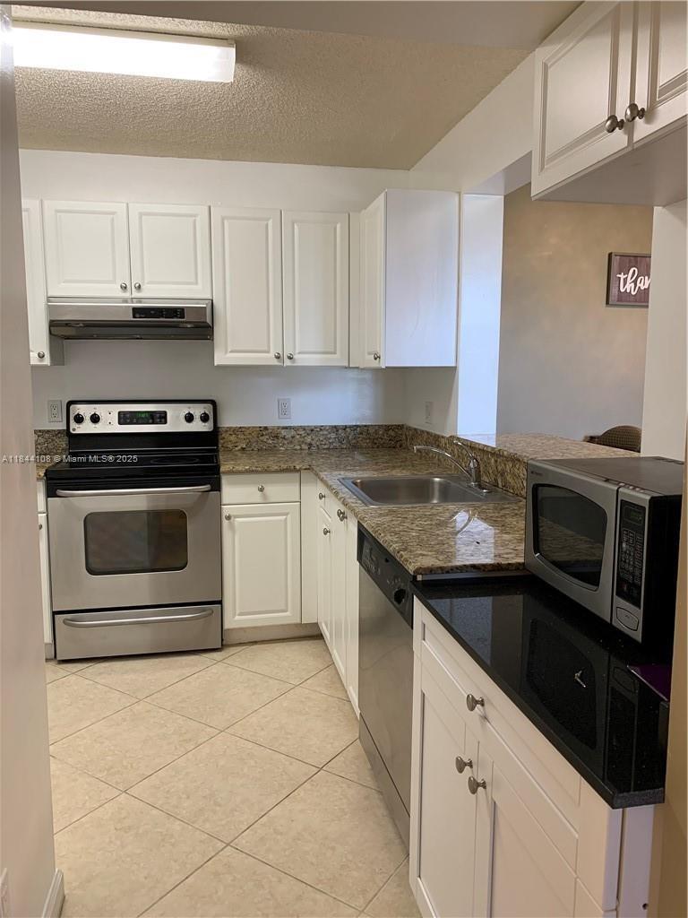 SHERIDAN EAST CONDO BLDG - Residential Lease