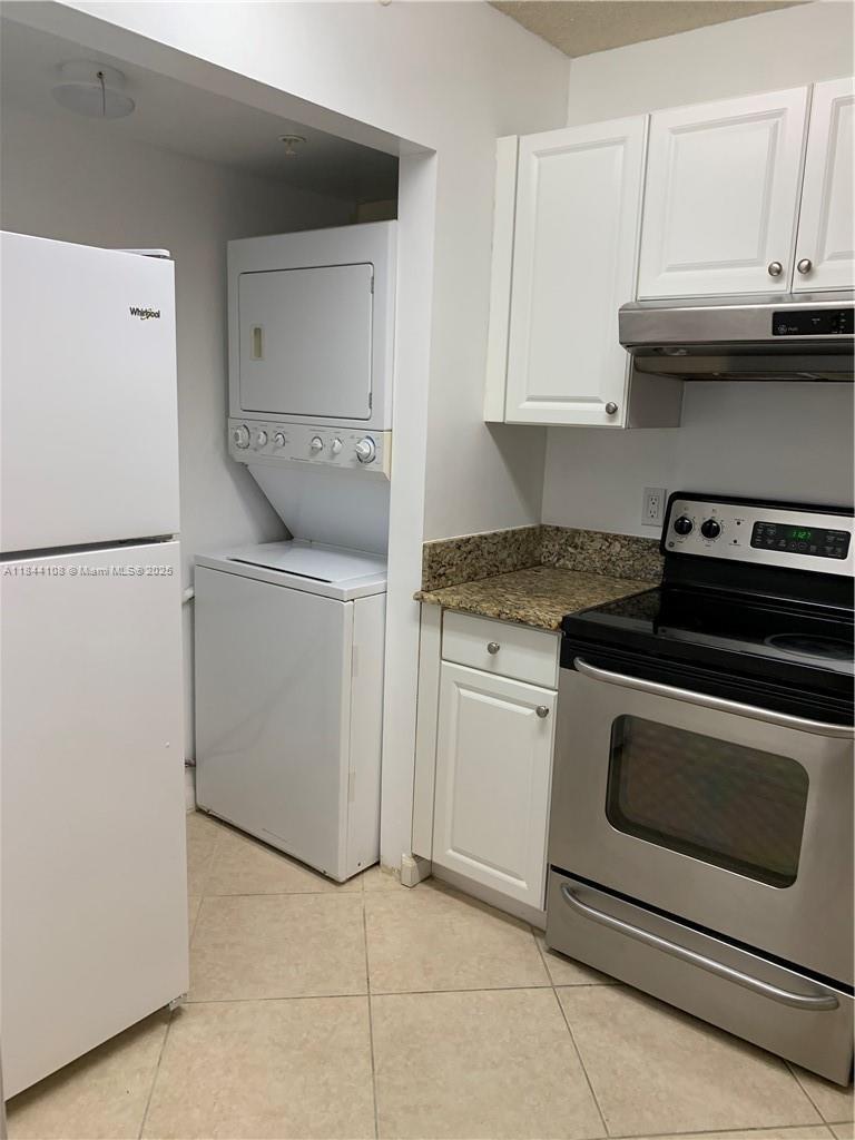 SHERIDAN EAST CONDO BLDG - Residential Lease