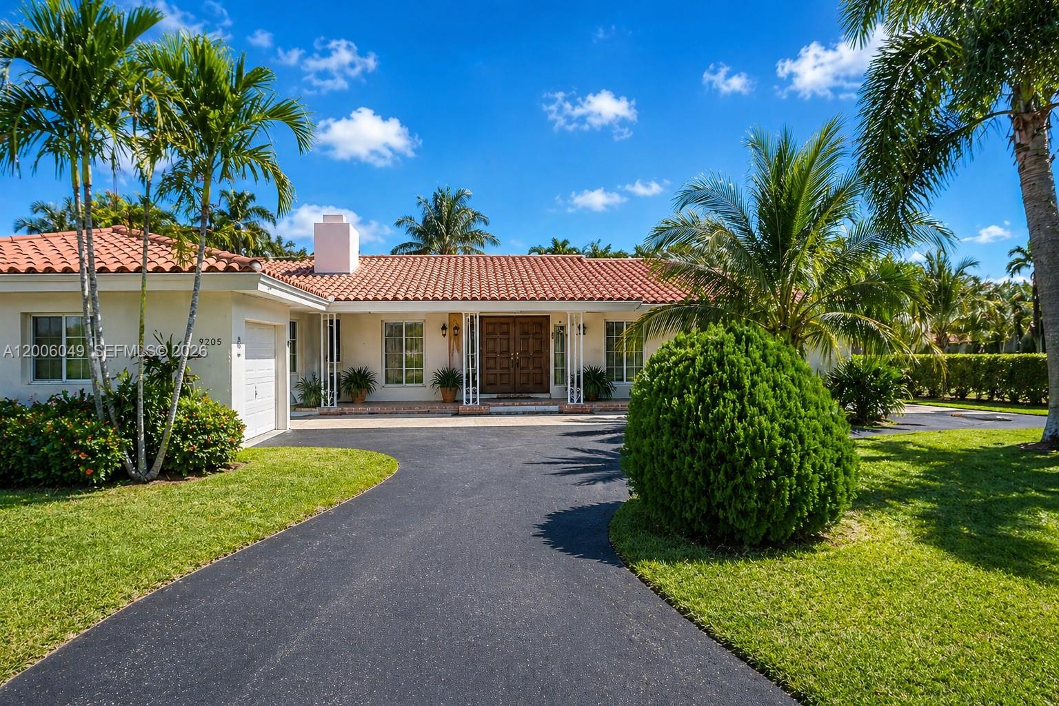 ALTOS DEL MAR NO 5 - Residential