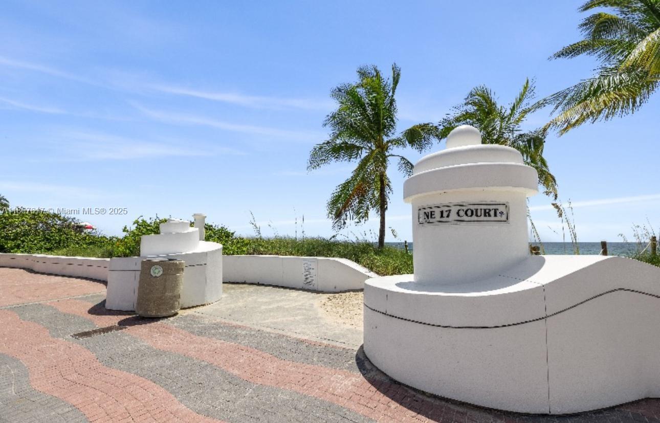 Property for Sale at 2404 Ne 33rd Ave 14, Fort Lauderdale, Broward County, Florida - Bedrooms: 1 
Bathrooms: 1  - $325,000