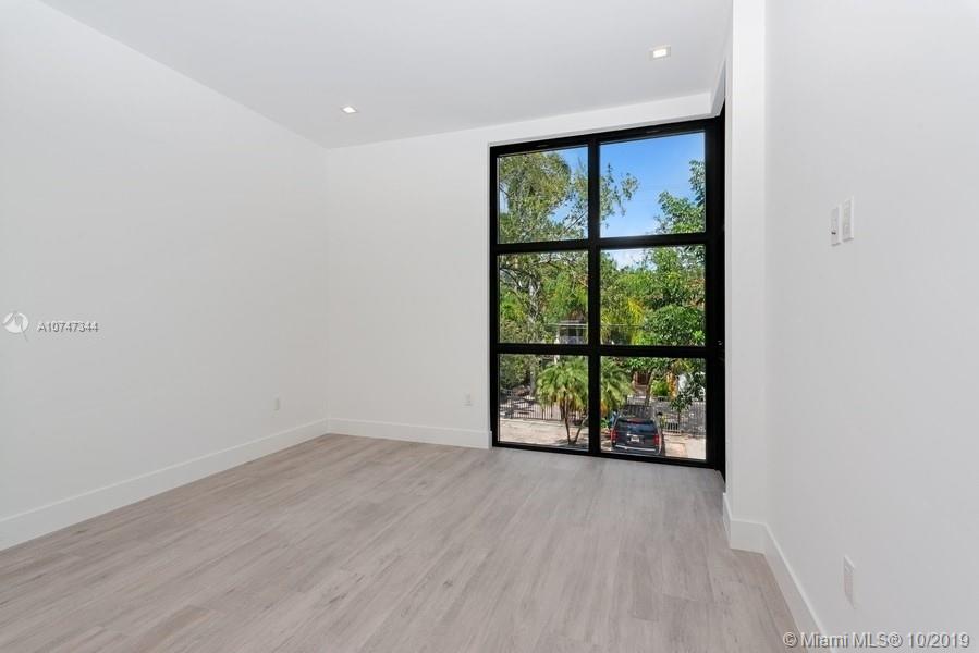 TANGERINE - Residential