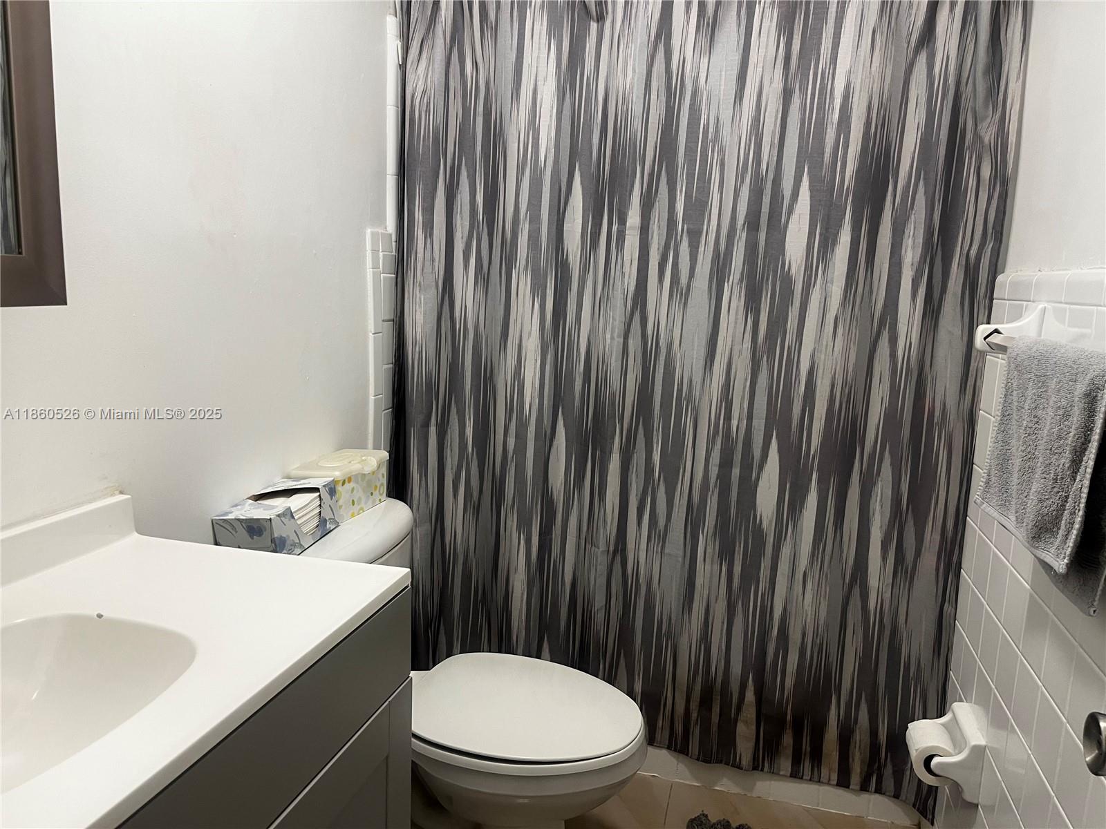 CORAL HIGHLANDS RESUB BLK - Residential Lease