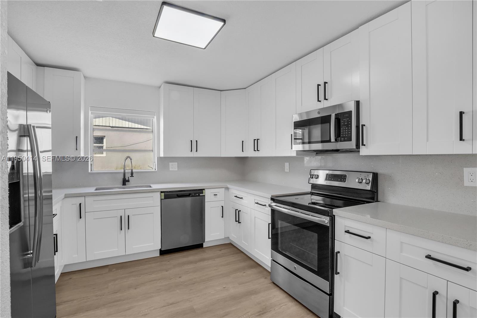 SIERRA MIRADA SEC 2 4TH AD - Residential