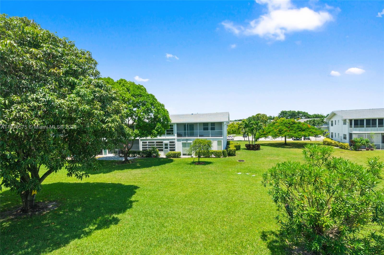 MARKHAM T CONDO - Residential Lease