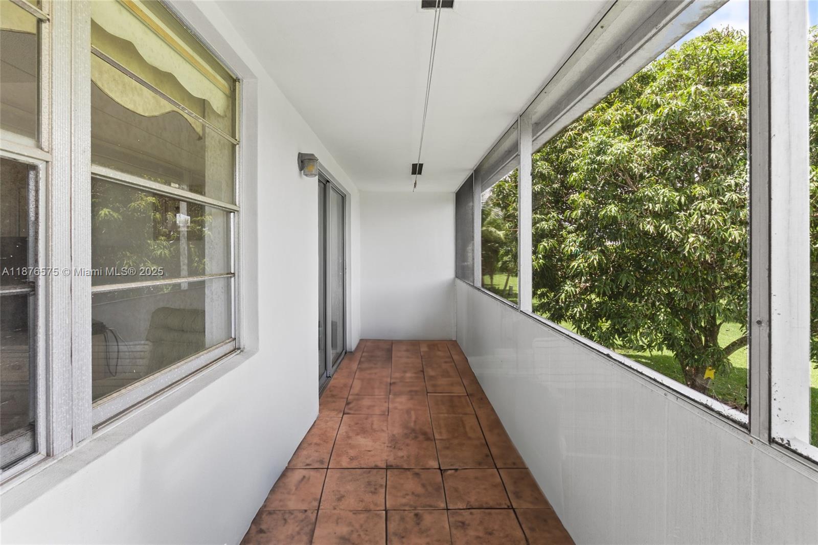 MARKHAM T CONDO - Residential Lease