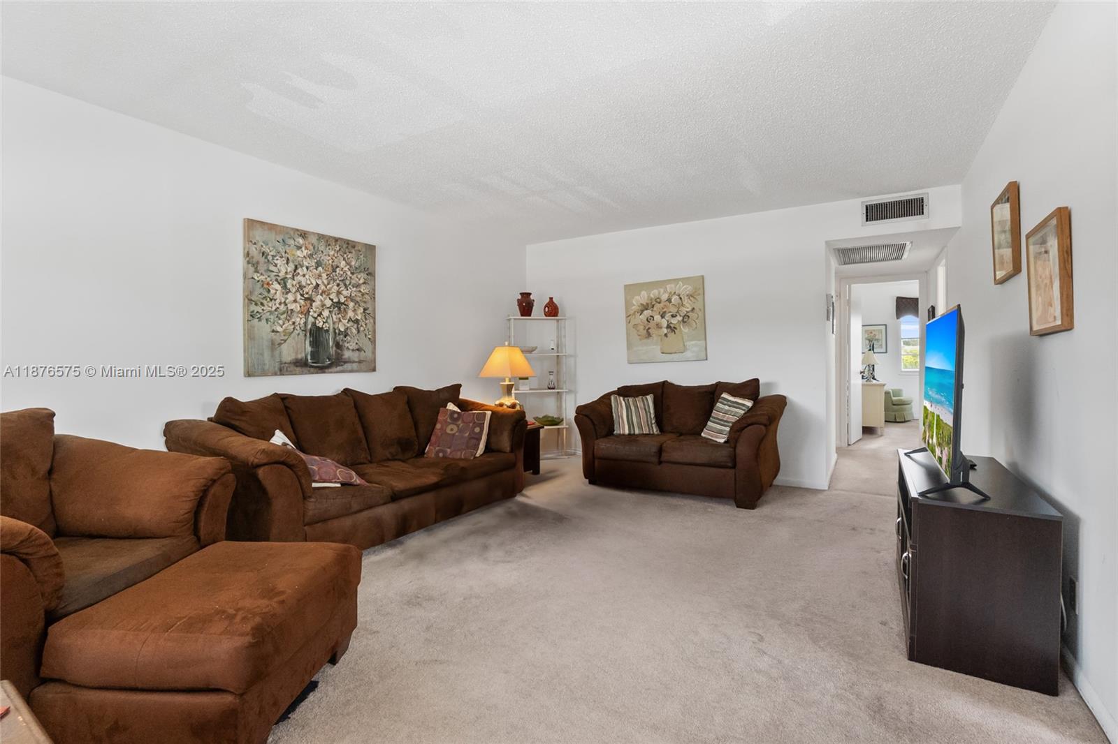 MARKHAM T CONDO - Residential Lease