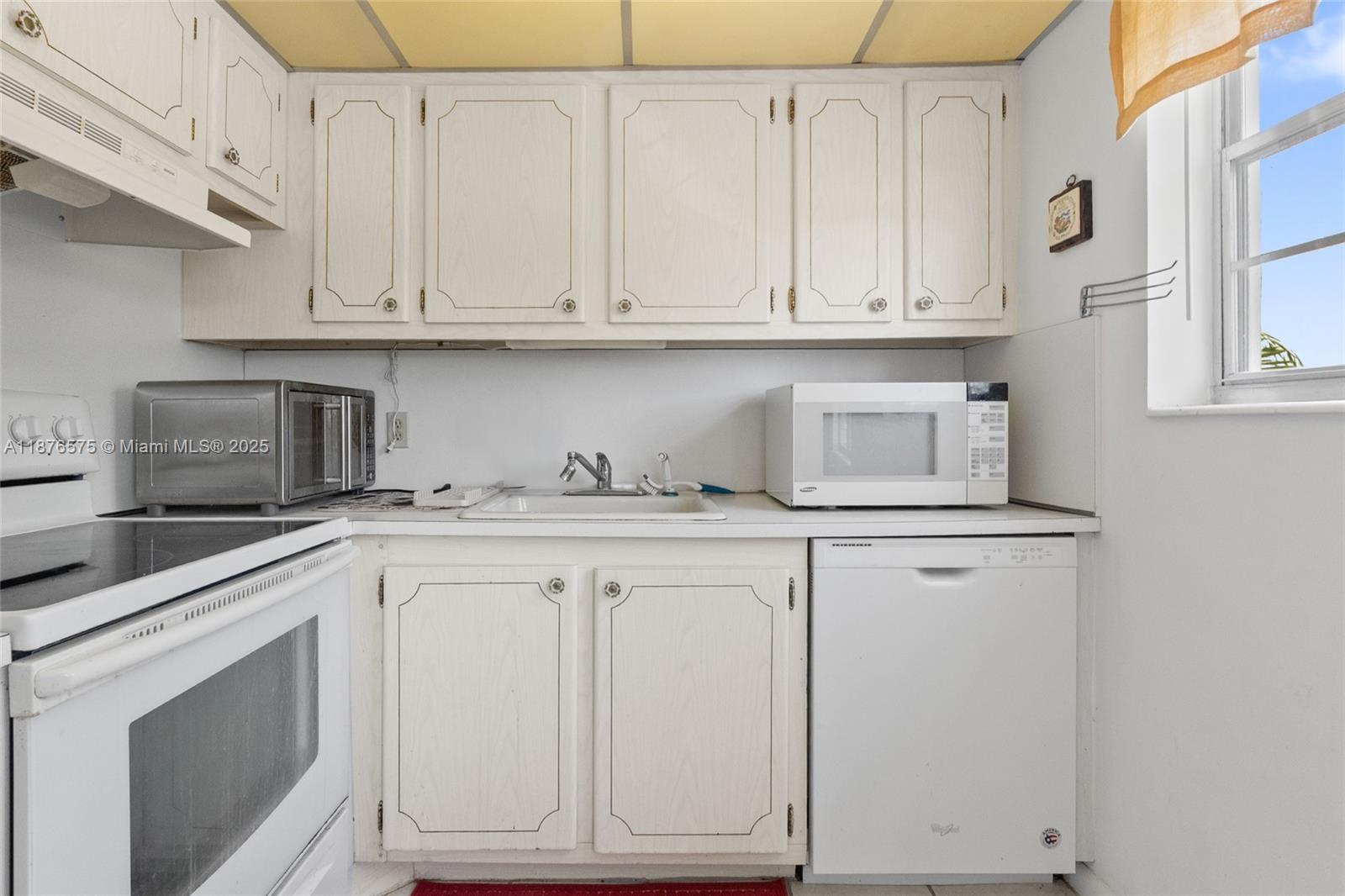 MARKHAM T CONDO - Residential Lease