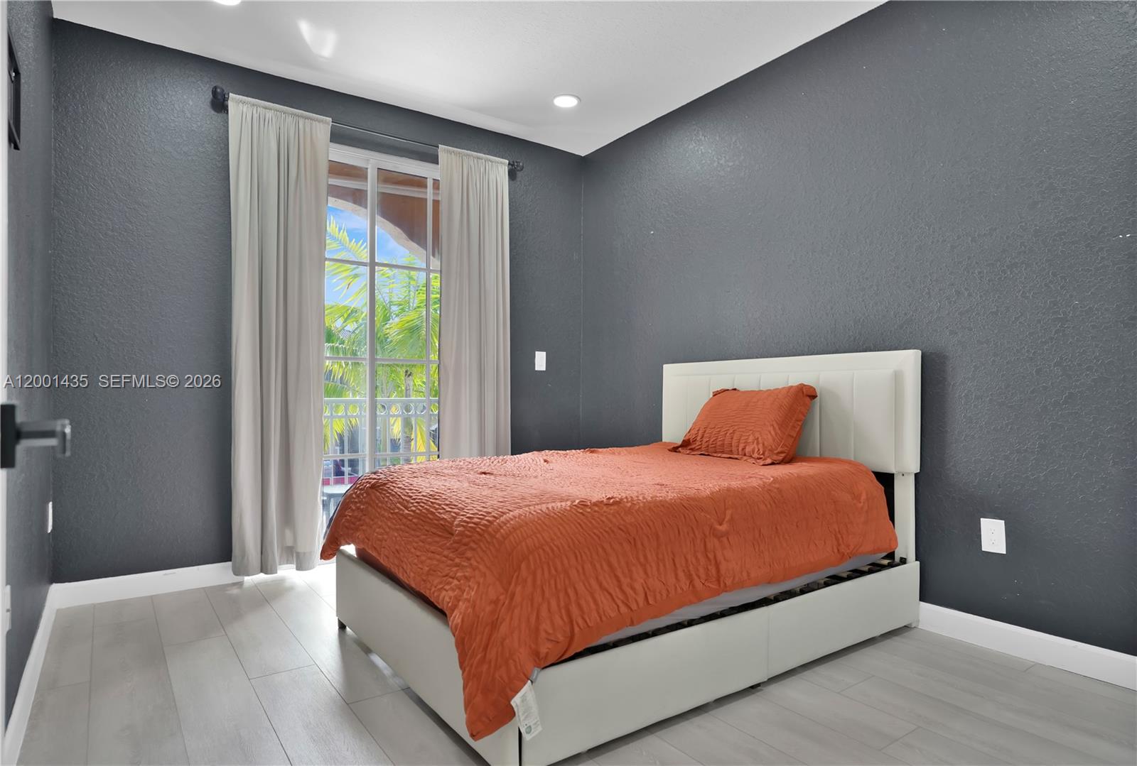 KEYS GARDEN - Residential