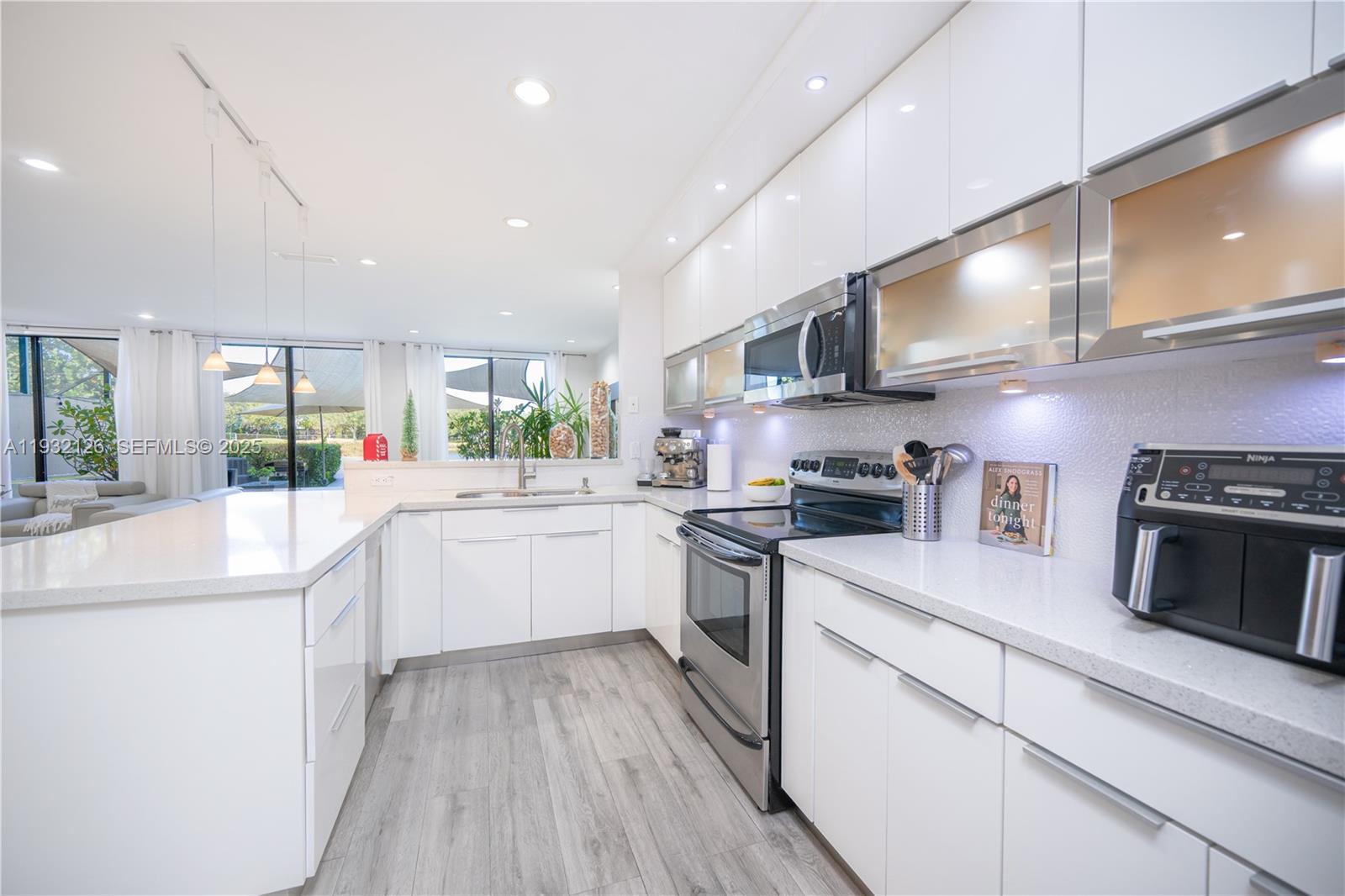 COSTA DEL SOL CONDO O - Residential Lease