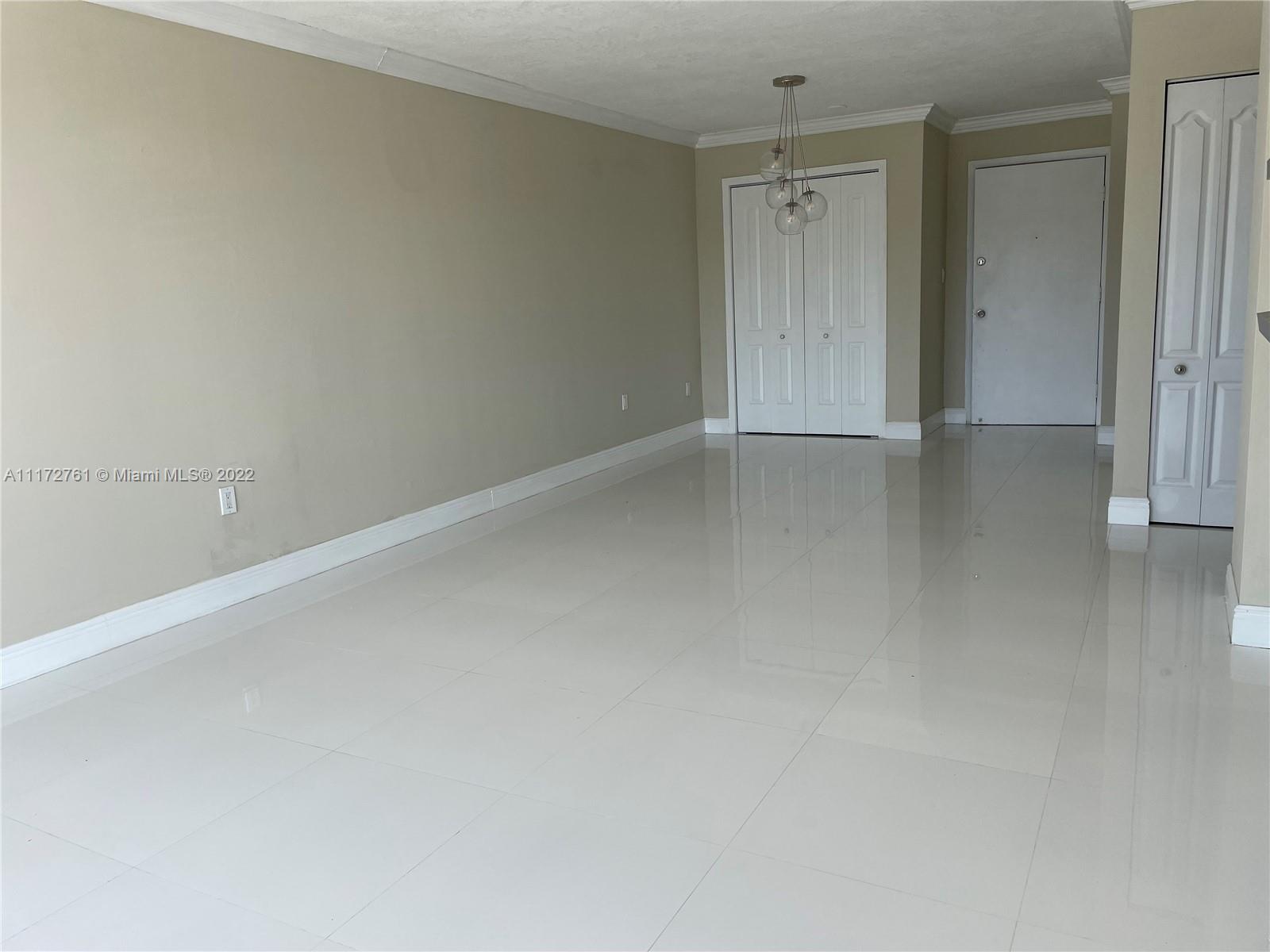 STRATFORD HOUSE CONDO - Residential