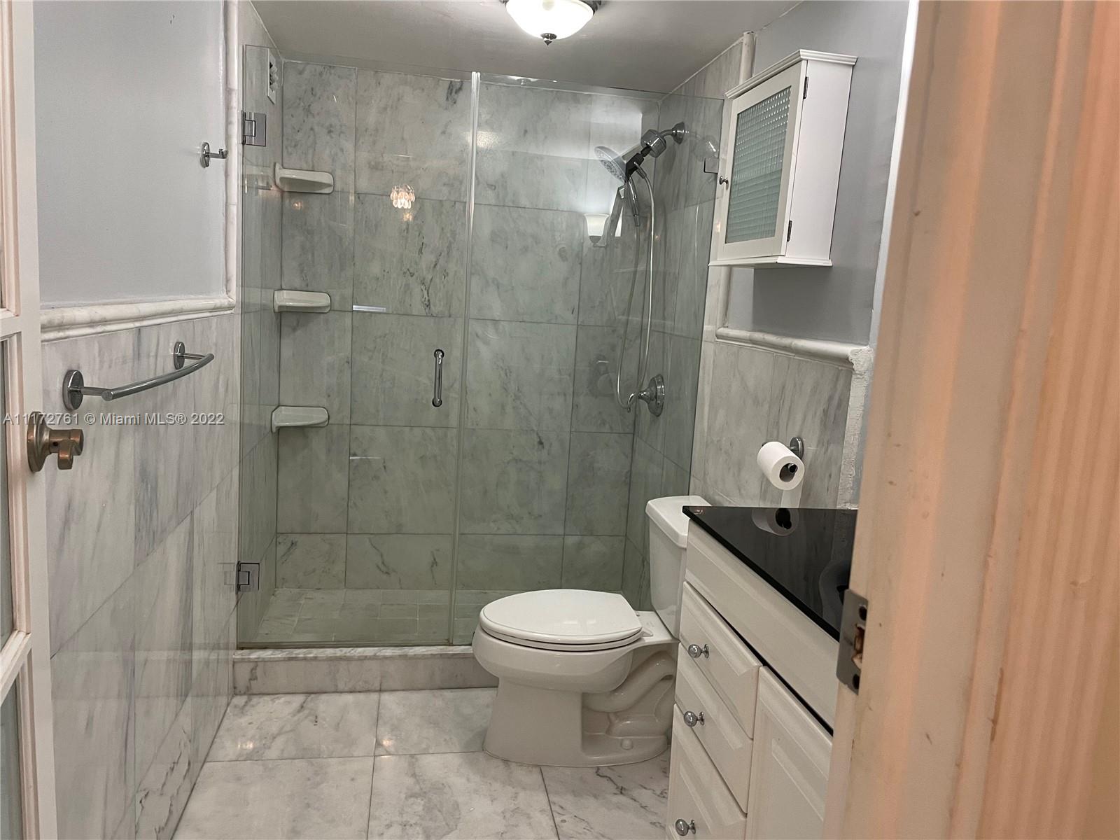 STRATFORD HOUSE CONDO - Residential