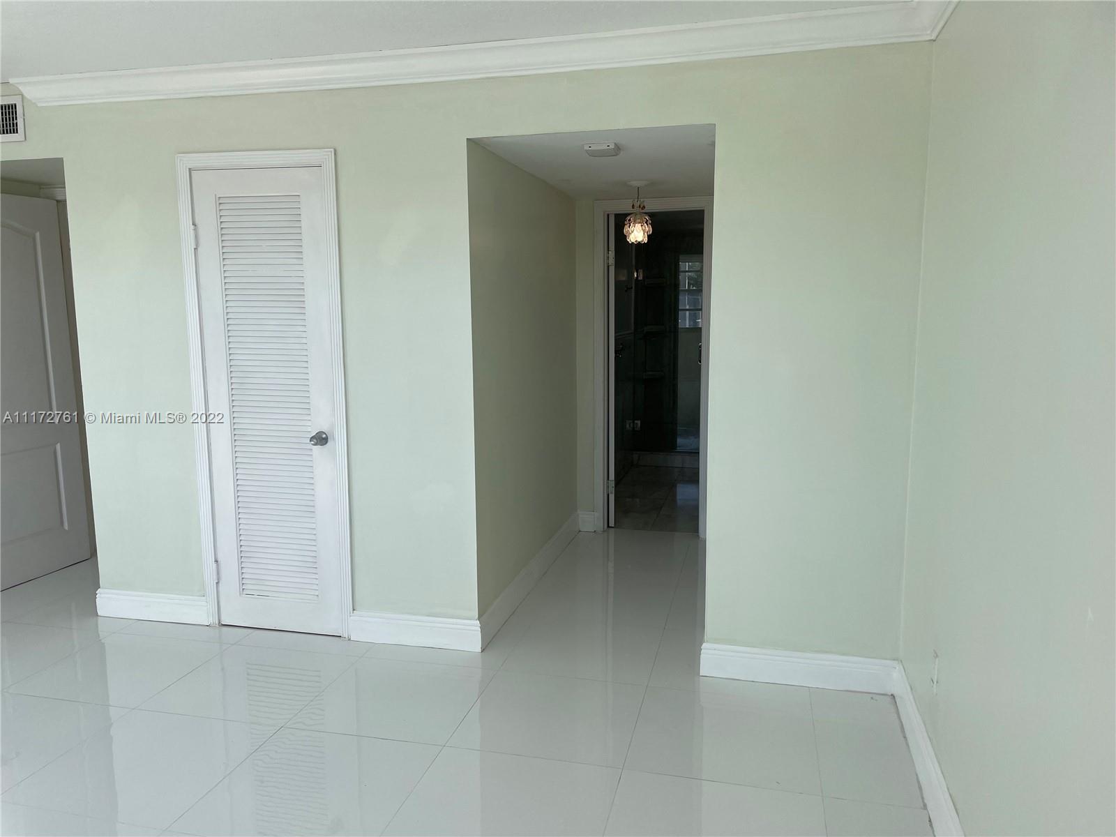 STRATFORD HOUSE CONDO - Residential