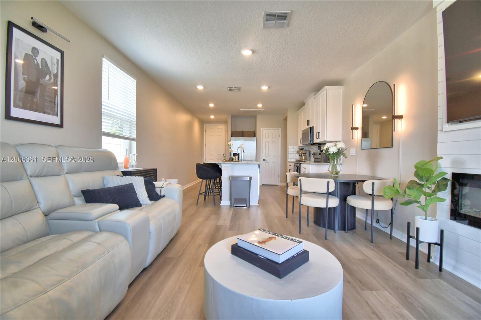 LAKE DEER ESTATES - Residential