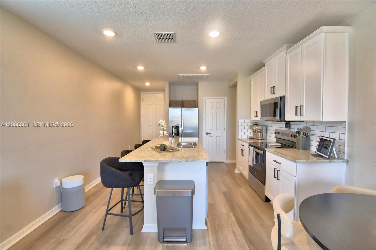 LAKE DEER ESTATES - Residential