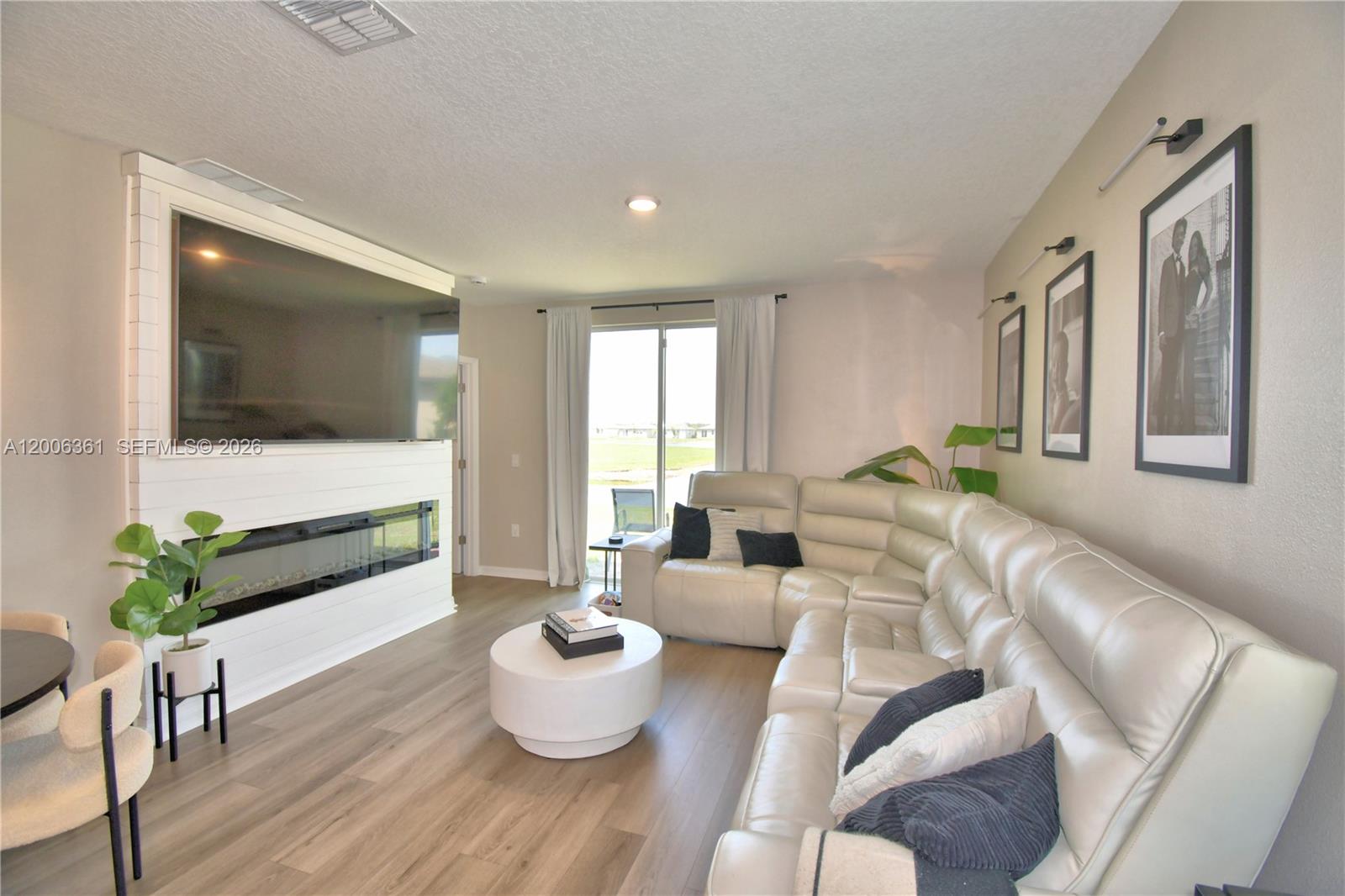 LAKE DEER ESTATES - Residential