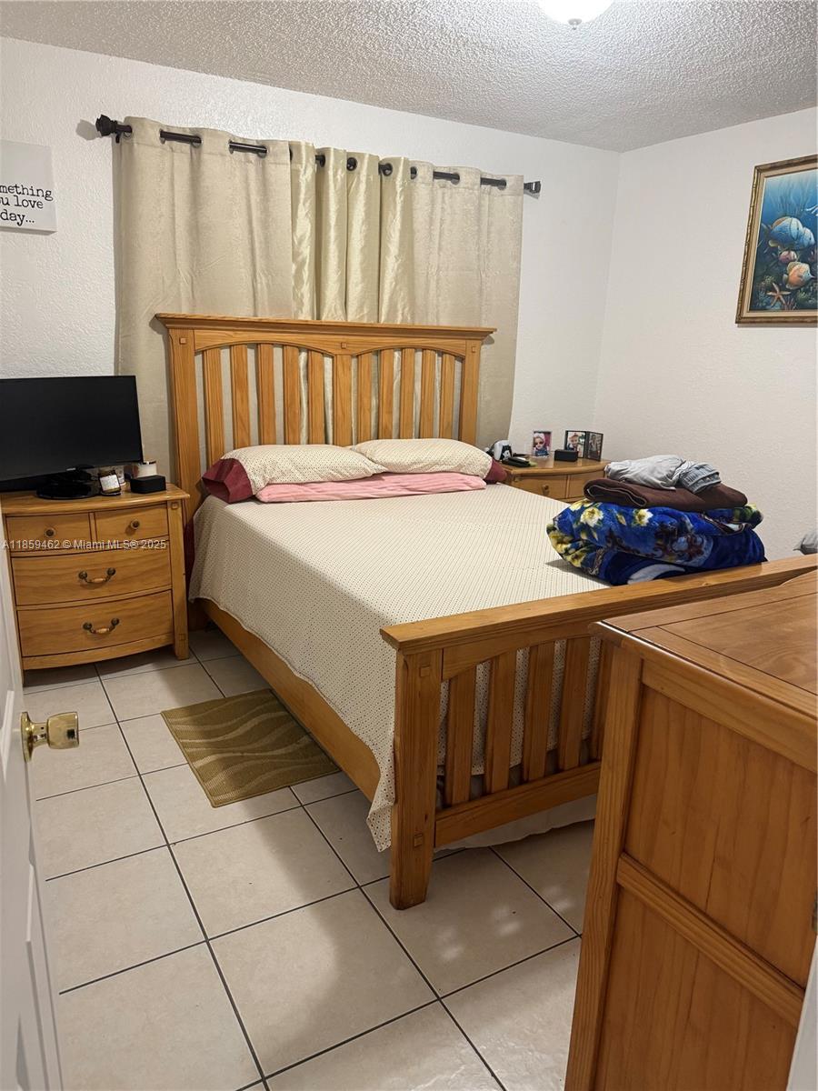 LAGO AZUL CONDO - Residential