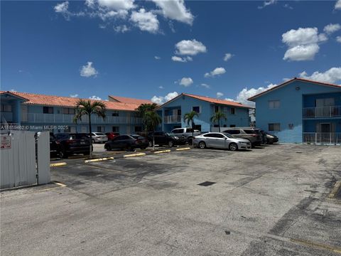Photo of 5706 W 26th Ave #5706, Hialeah, FL 33016 (MLS # A11859462) Photo of 5706 W 26th Ave #5706, Hialeah, FL 33016 (MLS # A11859462)