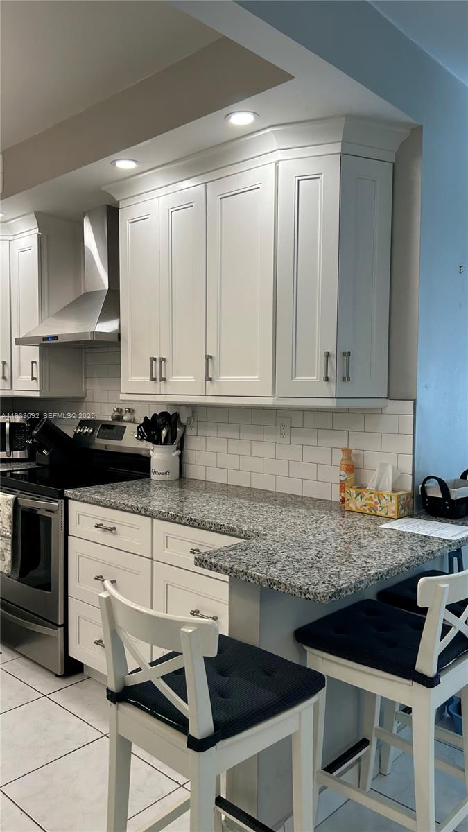 CAMBRIDGE TOWERS CONDO - Residential