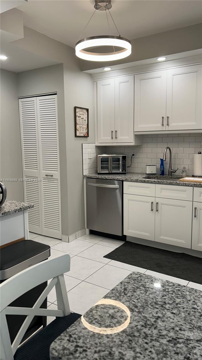 CAMBRIDGE TOWERS CONDO - Residential