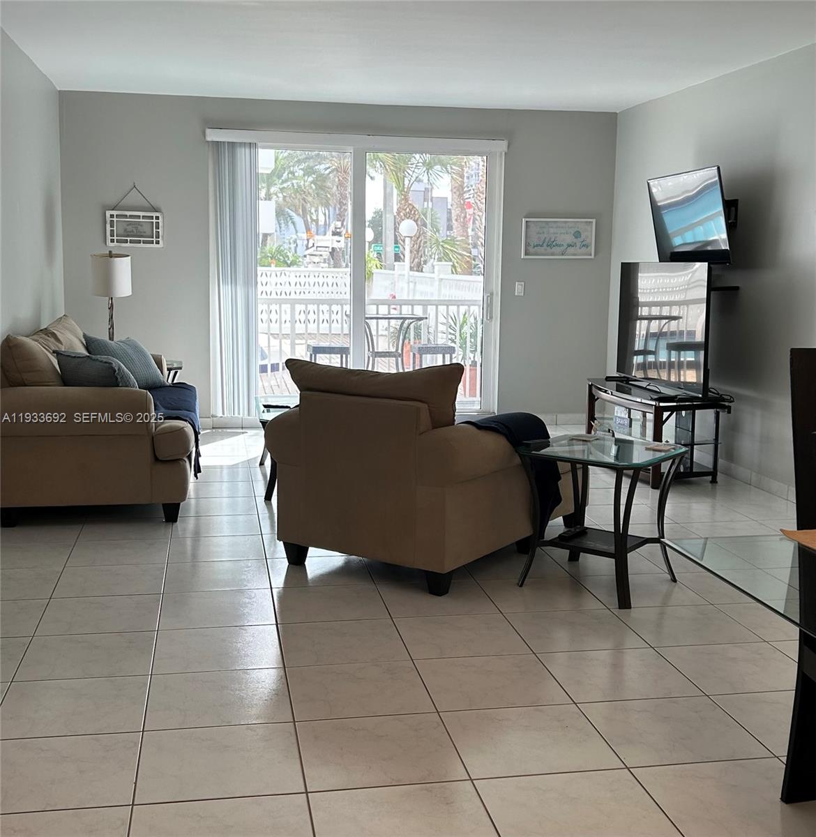 CAMBRIDGE TOWERS CONDO - Residential