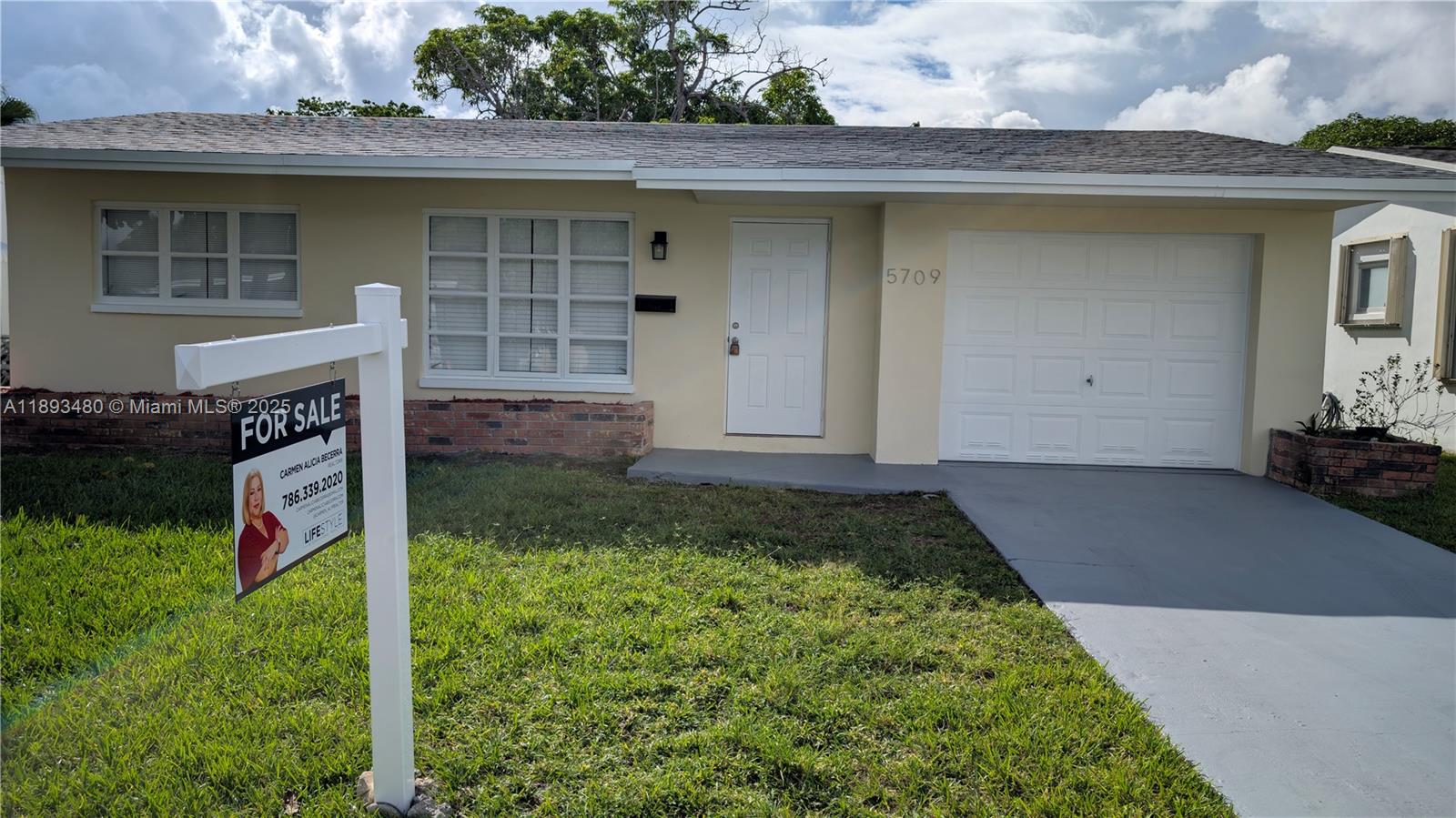 MAINLANDS OF TAMARAC LAKE - Residential