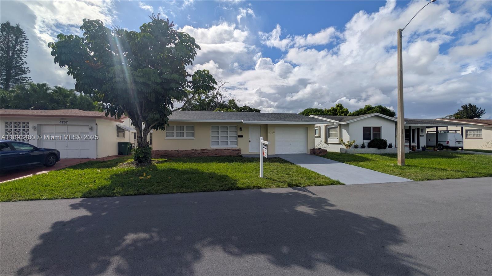 MAINLANDS OF TAMARAC LAKE - Residential