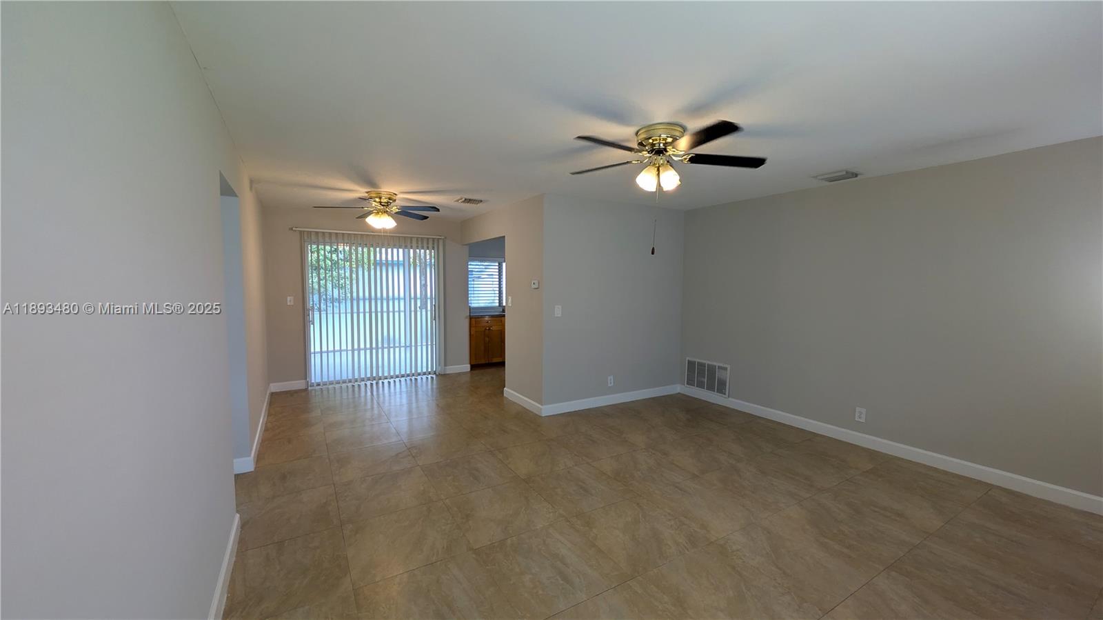 MAINLANDS OF TAMARAC LAKE - Residential