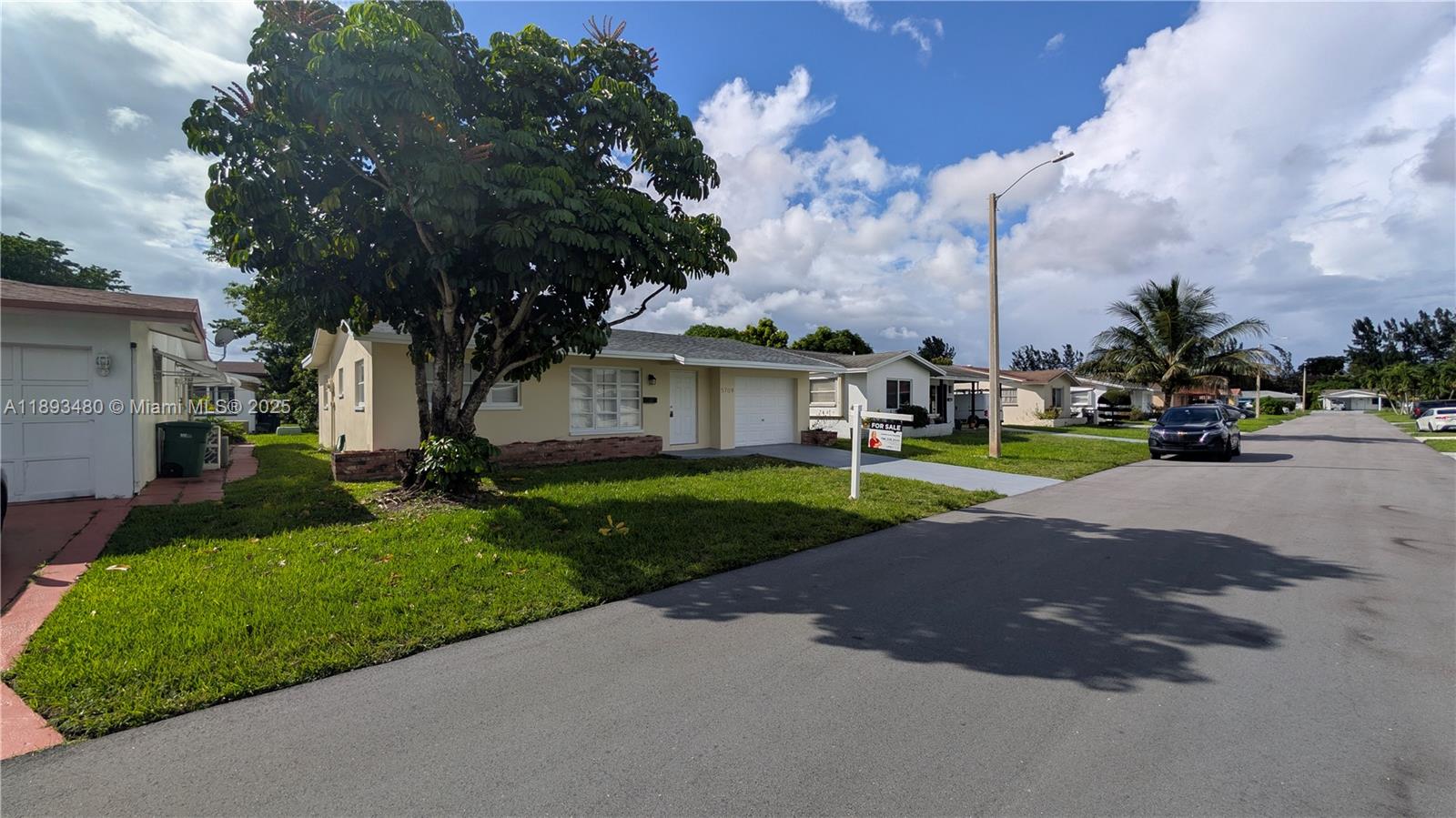 MAINLANDS OF TAMARAC LAKE - Residential