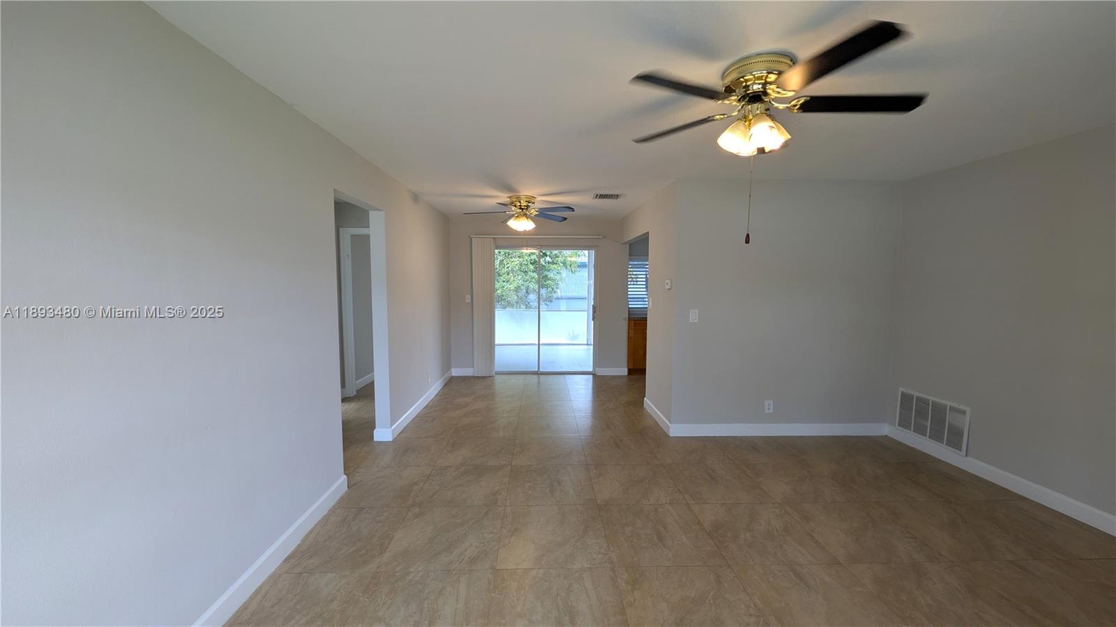 MAINLANDS OF TAMARAC LAKE - Residential