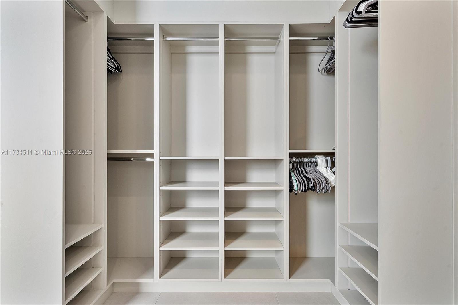 BANYAN OAKRIDGE PLAT - Residential