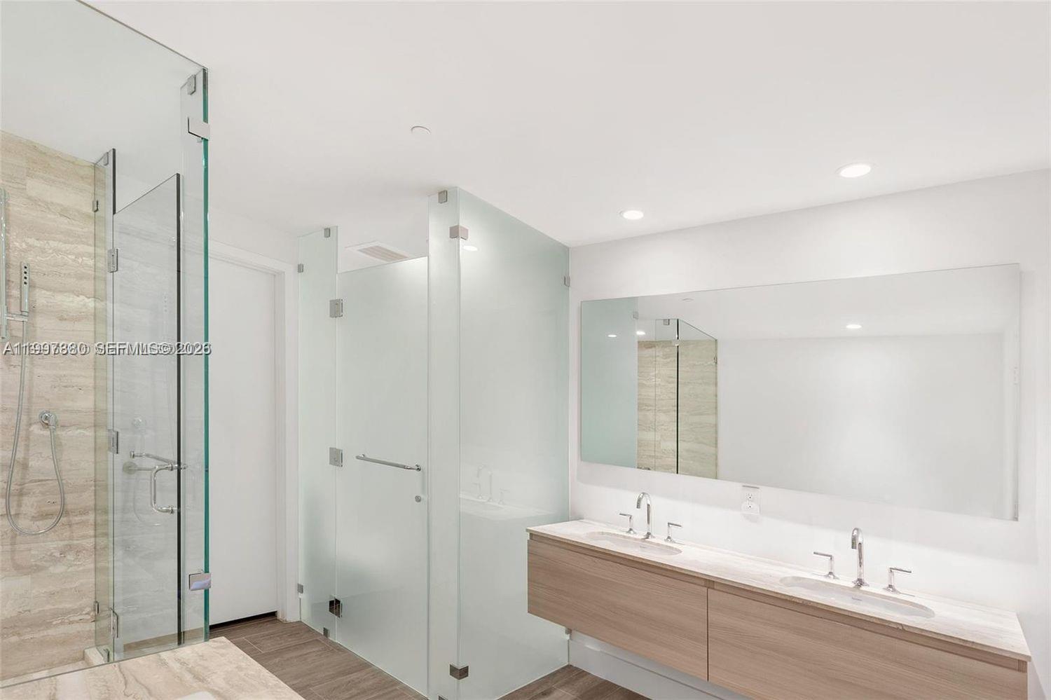 BISCAYNE BEACH CONDO - Residential Lease