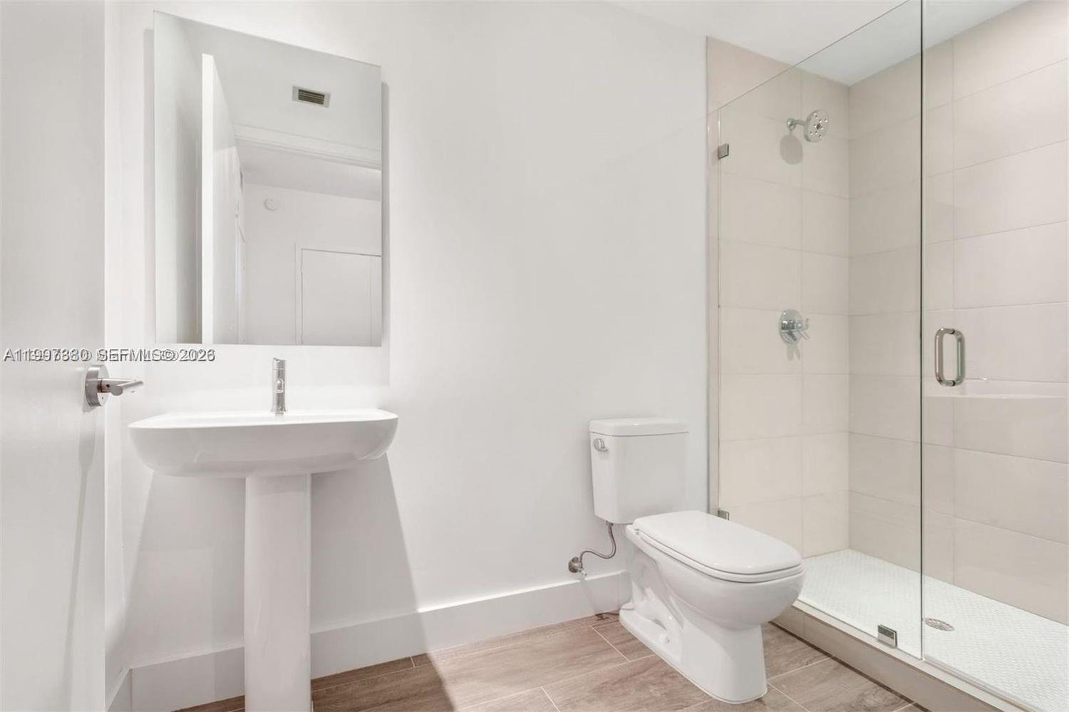 BISCAYNE BEACH CONDO - Residential Lease