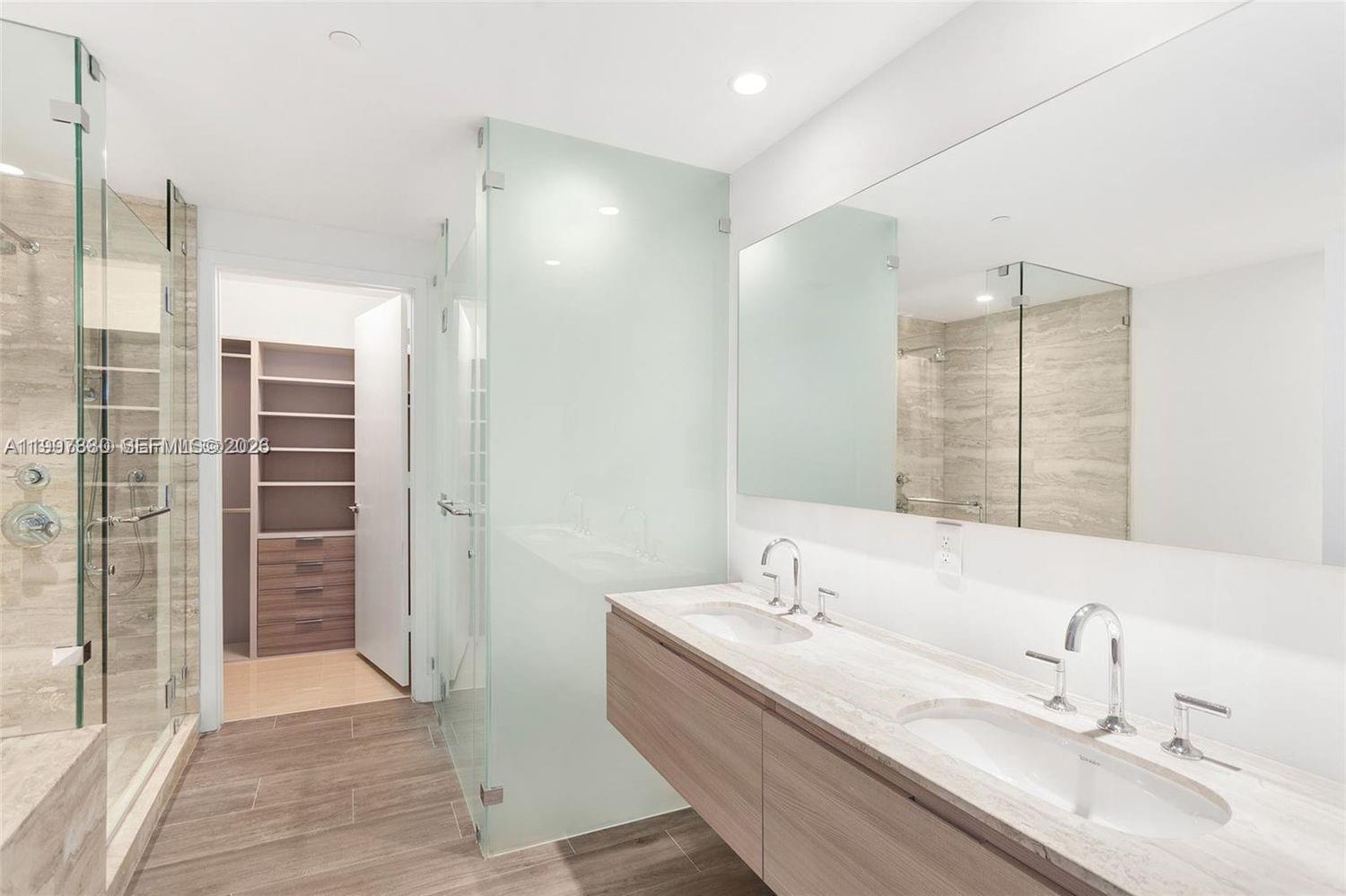 BISCAYNE BEACH CONDO - Residential Lease