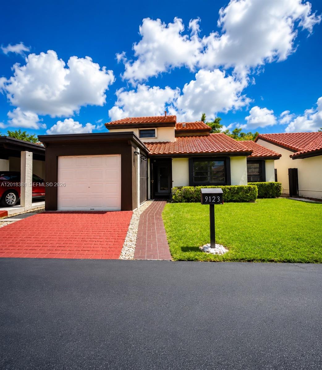 9123 SW 112th Ct, Miami, FL, 33176/$705,000 2 9123 SW 112th Ct