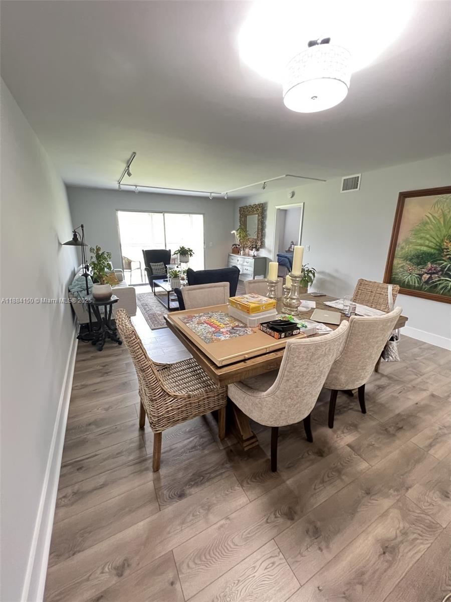 CAMBRIDGE AT CENTURY VILL - Residential