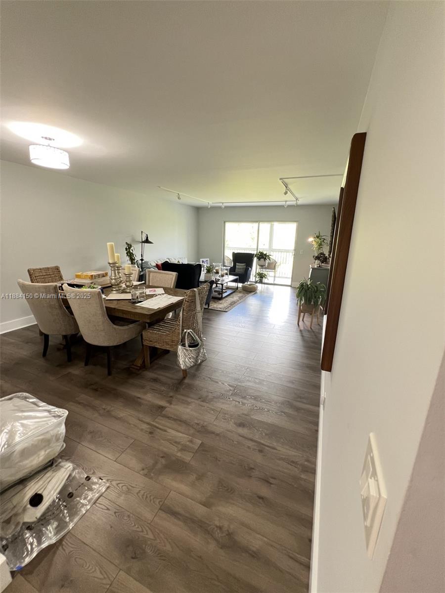 CAMBRIDGE AT CENTURY VILL - Residential