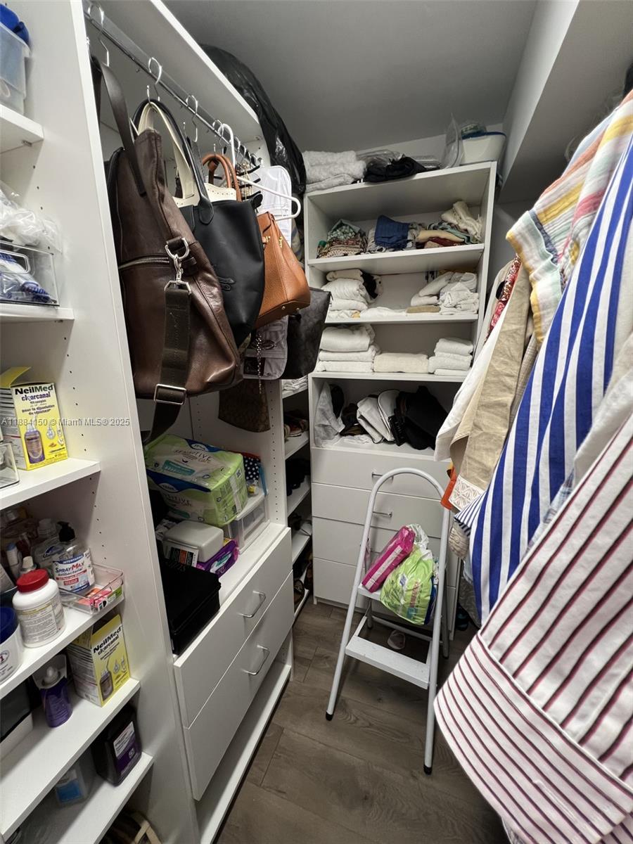 CAMBRIDGE AT CENTURY VILL - Residential