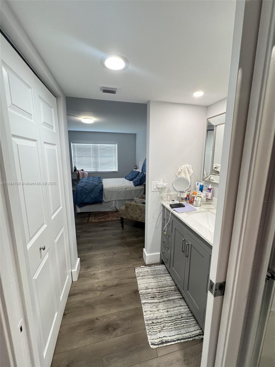 CAMBRIDGE AT CENTURY VILL - Residential