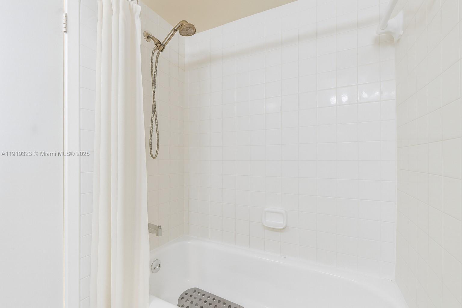 TAMERLANE - Residential