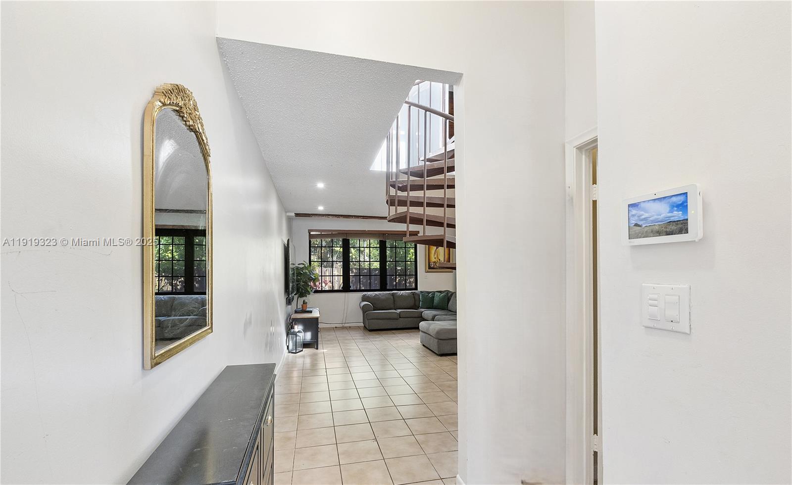 3413 S Atlanta Dr 3413