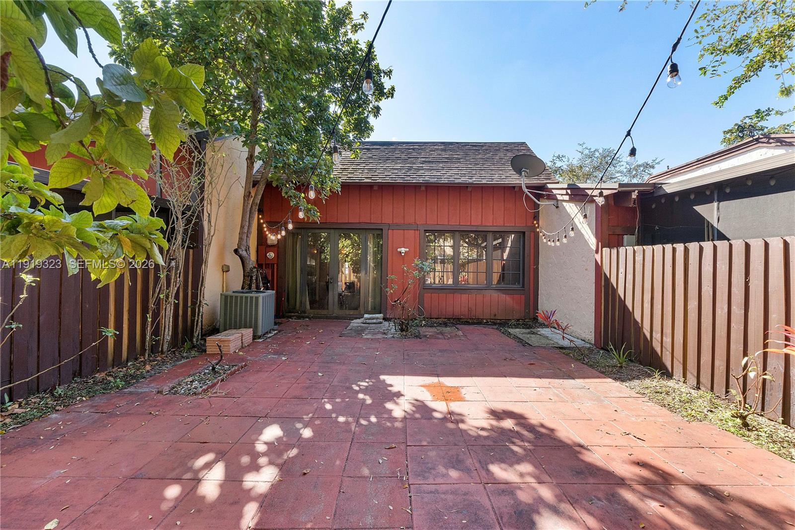 TAMERLANE - Residential