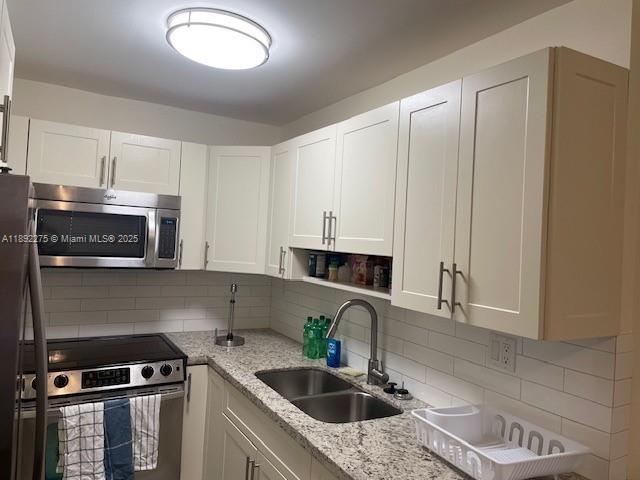 WESTLAND MANORS EAST COND - Residential Lease