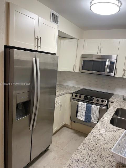 WESTLAND MANORS EAST COND - Residential Lease