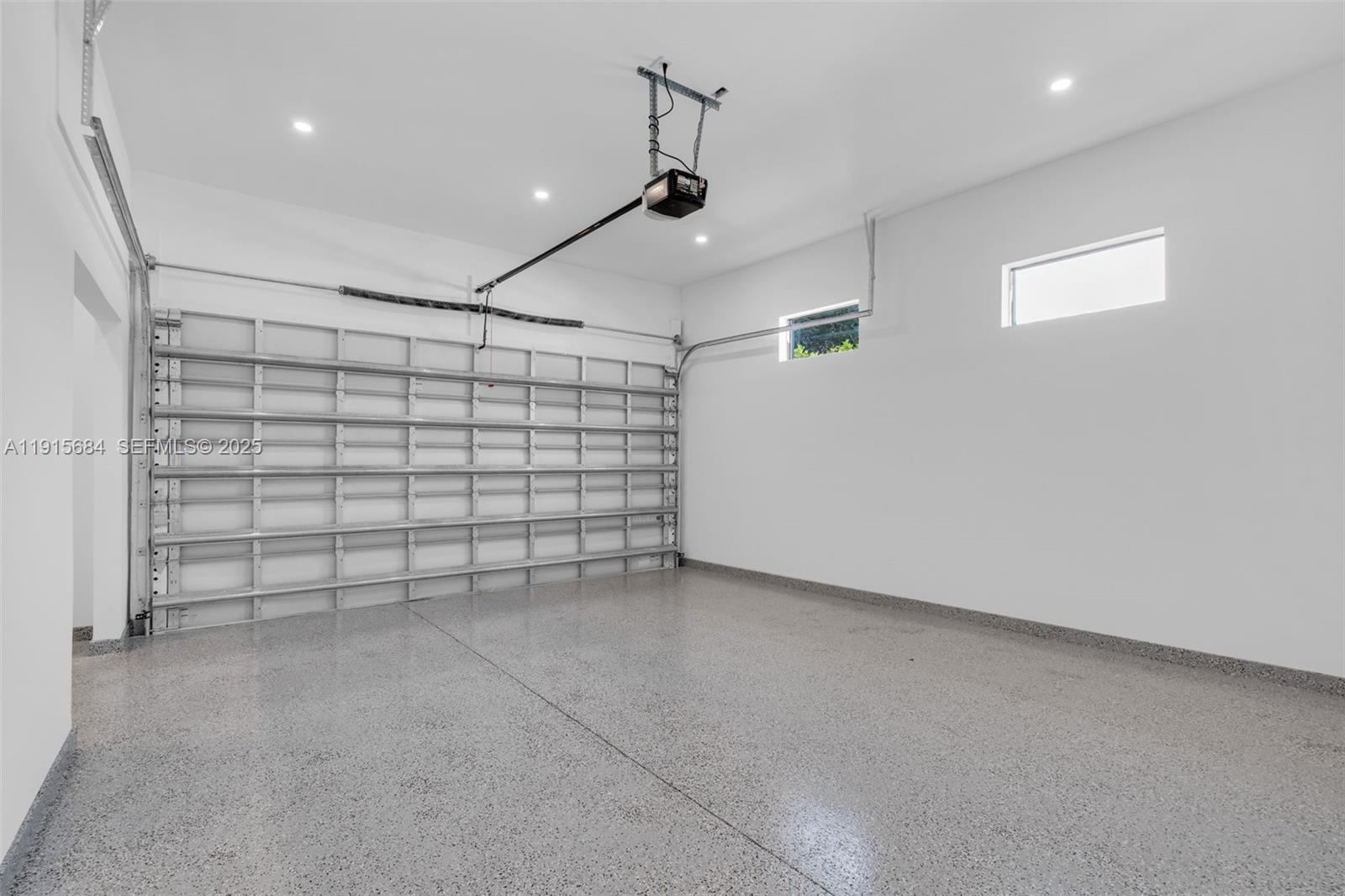 FLOYDS GROVES ESTATES - Residential