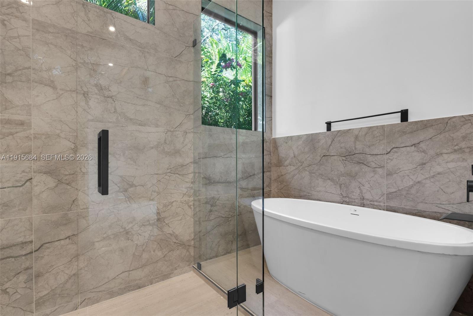 FLOYDS GROVES ESTATES - Residential