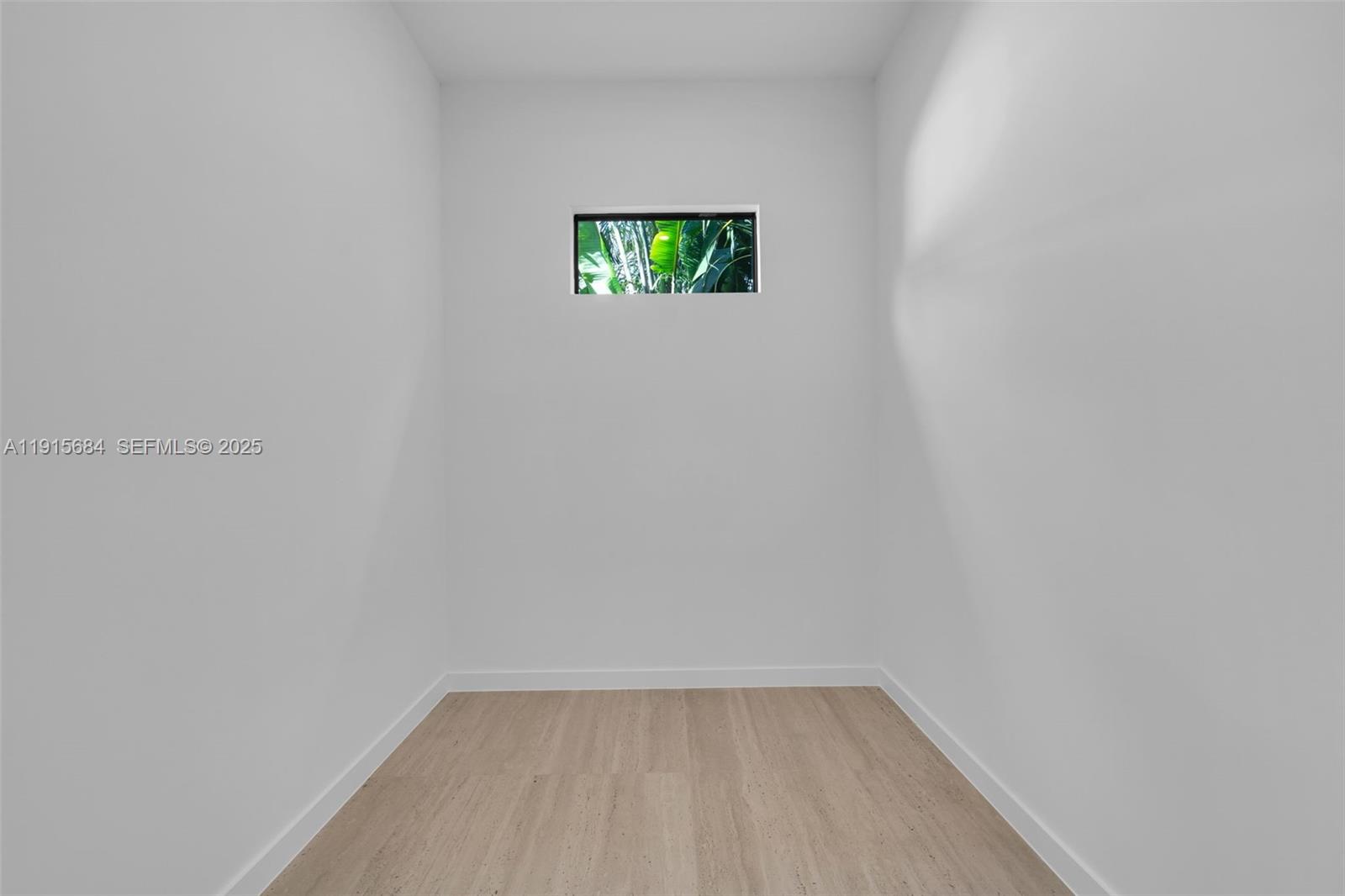 FLOYDS GROVES ESTATES - Residential