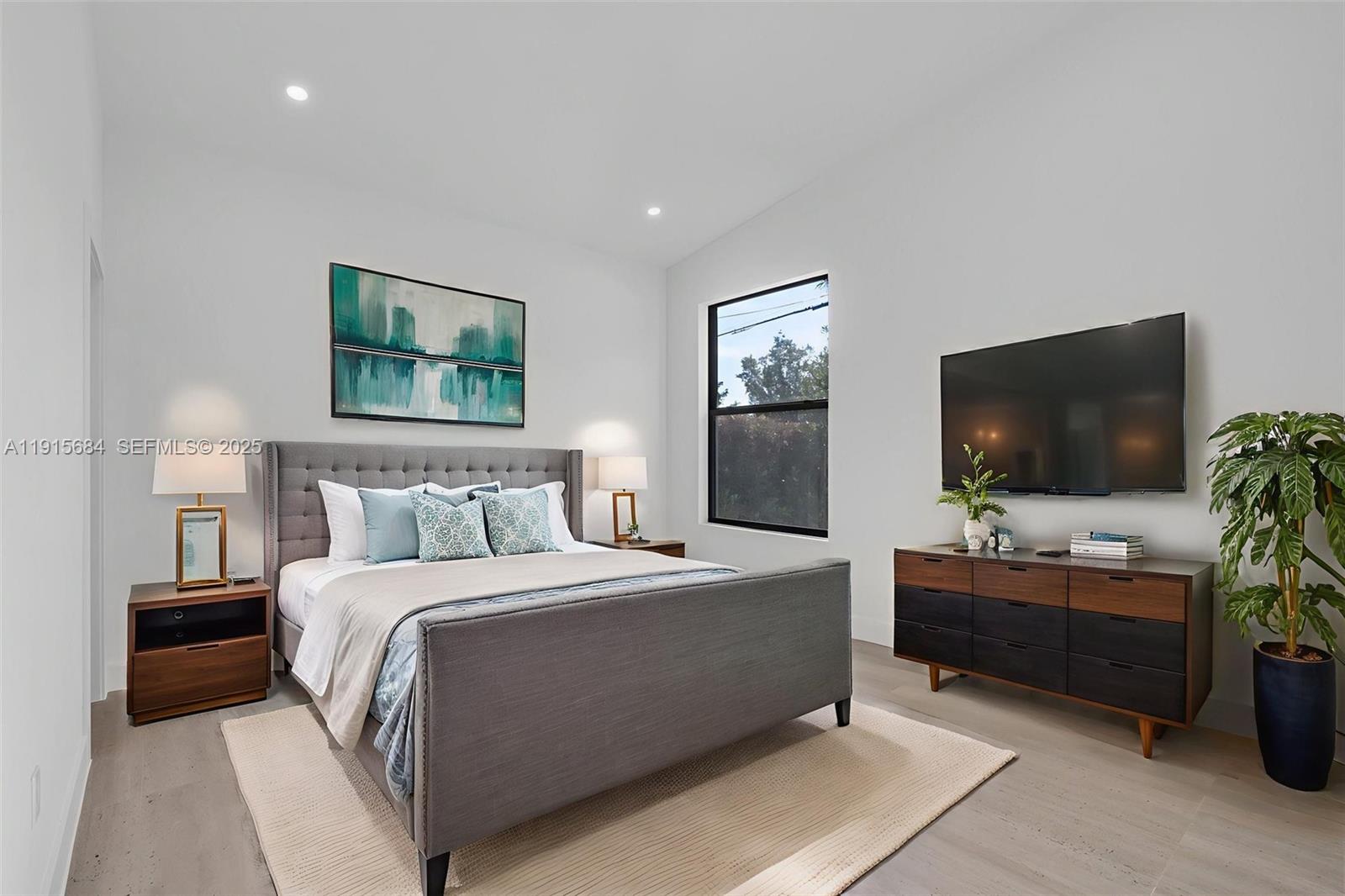 FLOYDS GROVES ESTATES - Residential