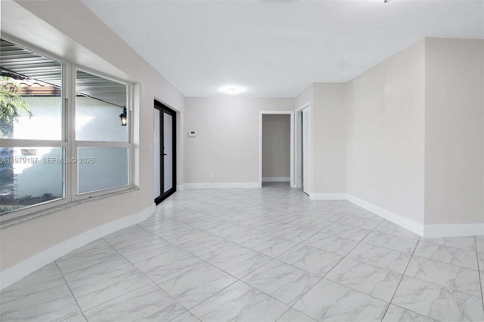 HOLLYWOOD HILLS SECOND AD - Residential Lease