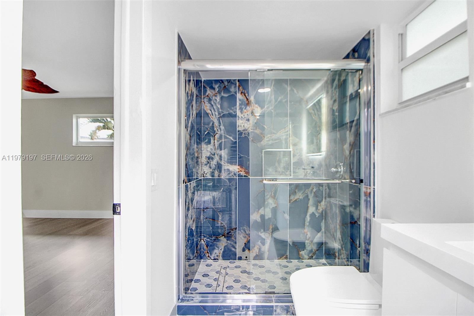 HOLLYWOOD HILLS SECOND AD - Residential Lease